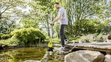 Trouvez la meilleure pompe à eau pour votre jardin les grandes marques, le système de relevage et l'utilisation des pompes à eau de pluie